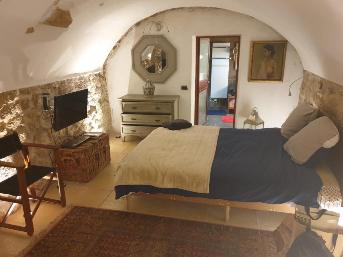 La Villageoise, Chambre Troglodyte Pitoresque Au Coeur Du Village Rognes Kültér fotó