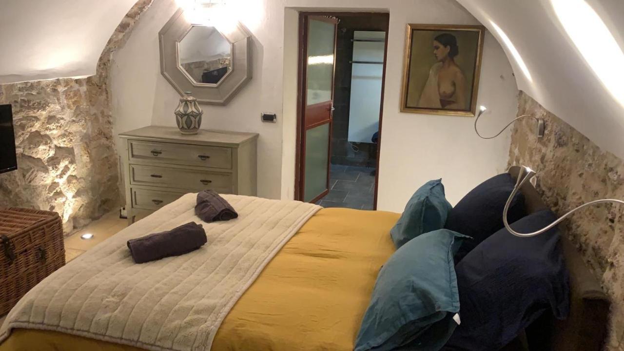 La Villageoise, Chambre Troglodyte Pitoresque Au Coeur Du Village Rognes Kültér fotó